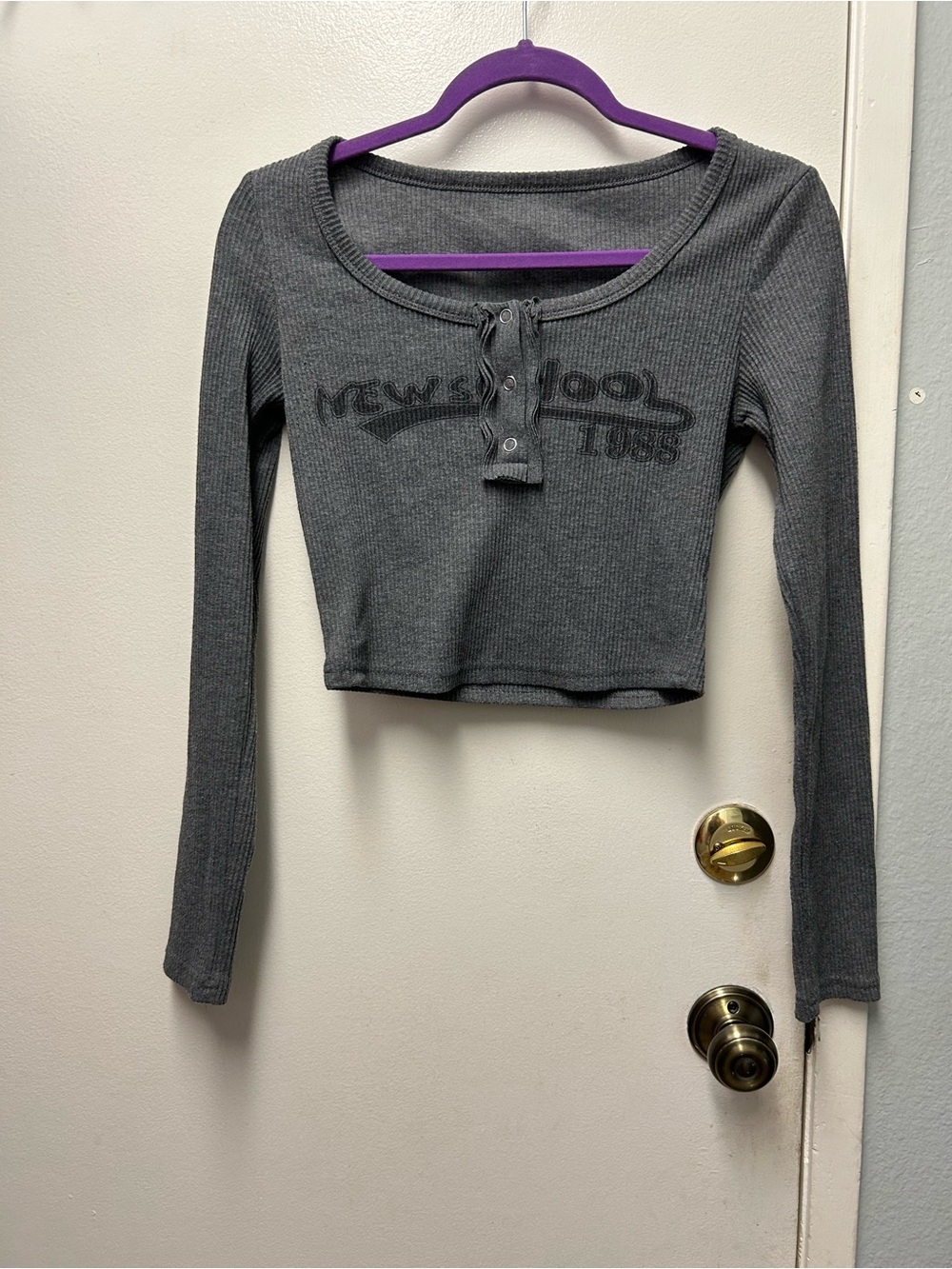 Ribbed Long-Sleeve Grey Henley Crop Top